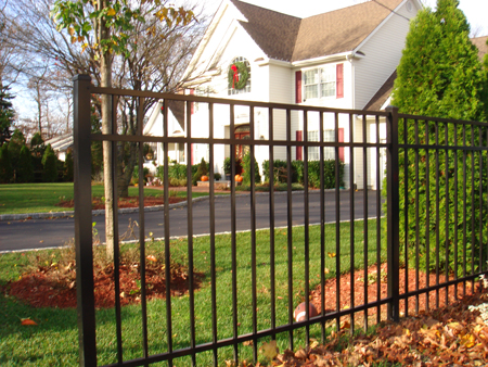 Long Island Aluminum Fence Company, Suffolk County Aluminum Fence Company